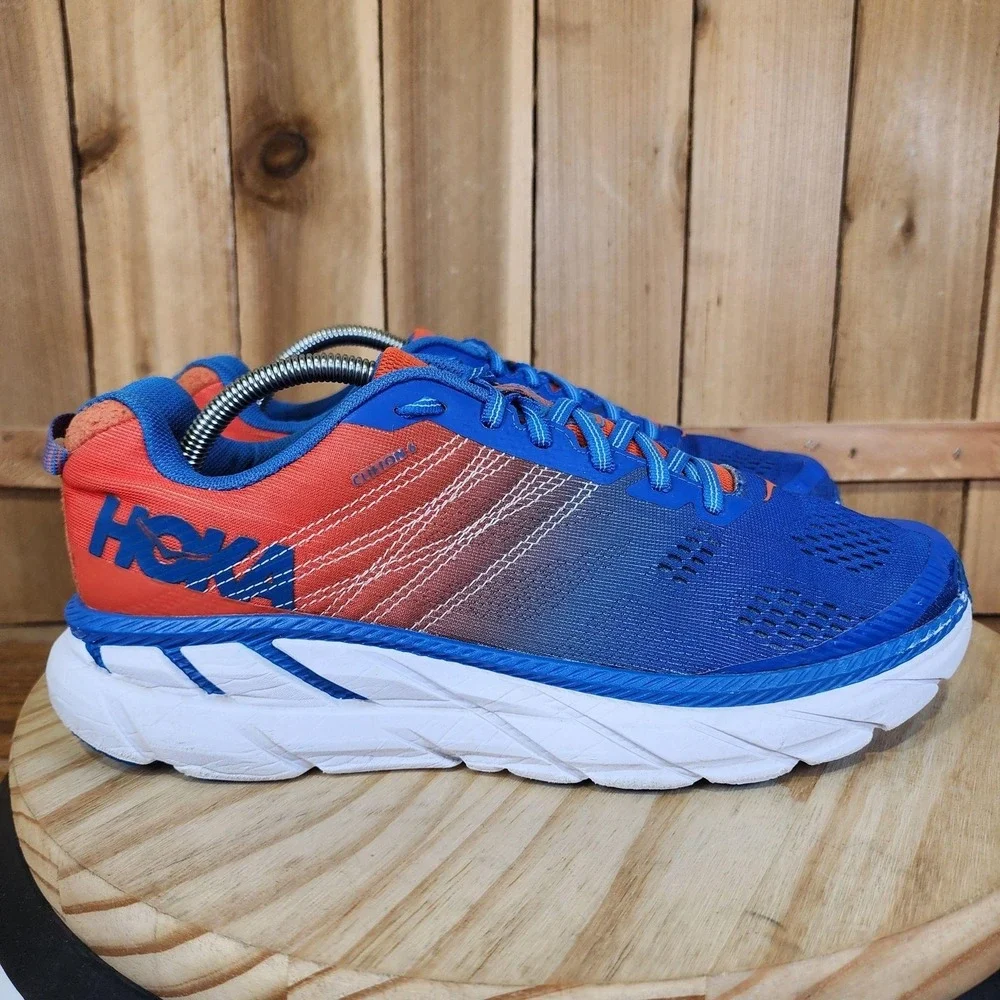 Hoka One One hoka one